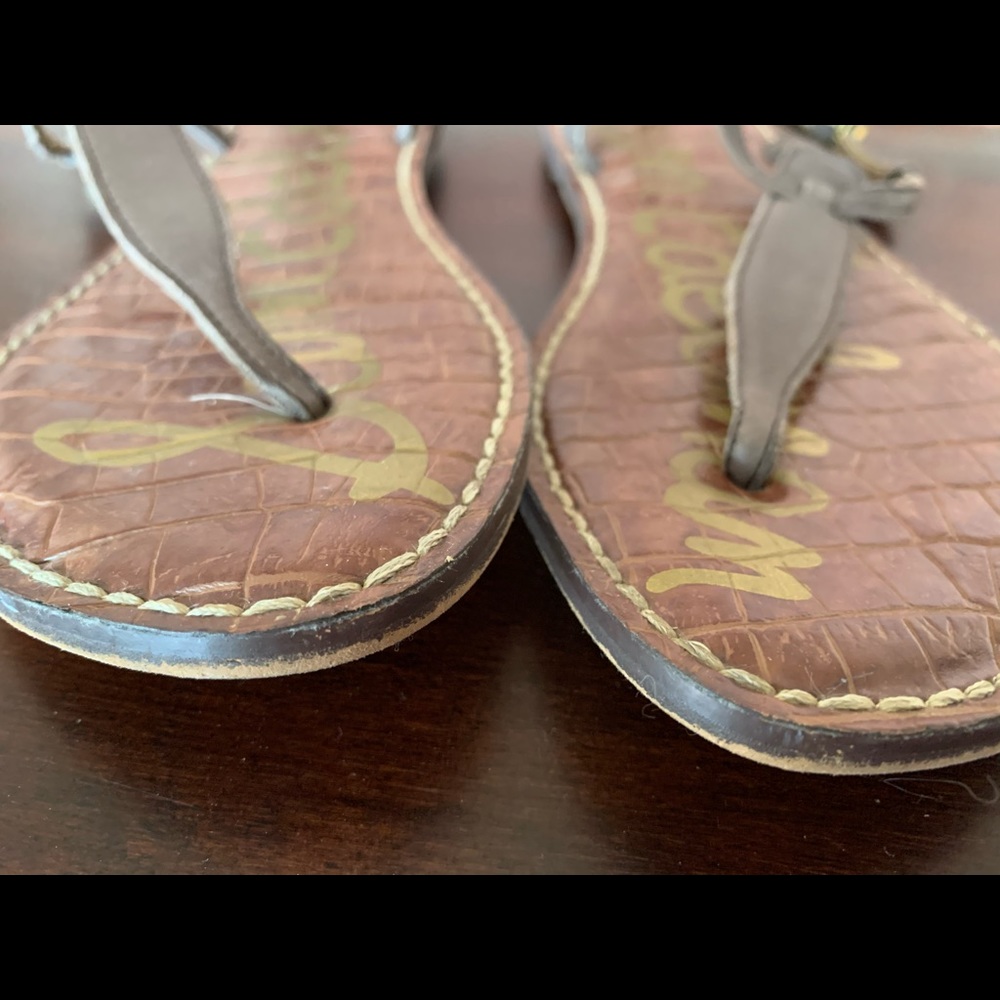 Sandals - Picture 2 of 4